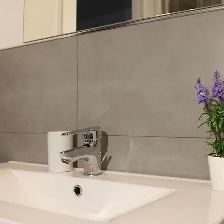 Couette-café Albeleo House *